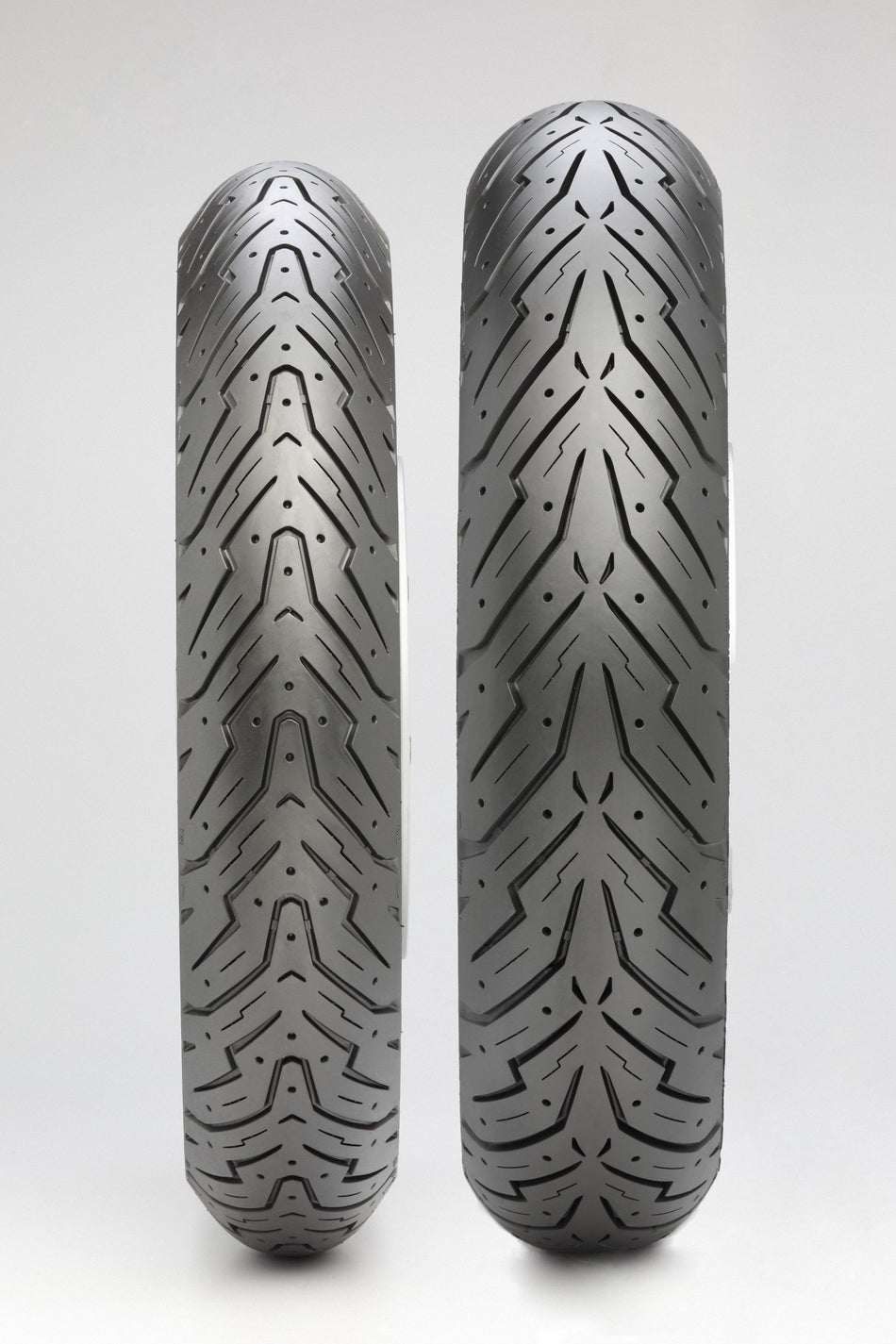 Pirelli Reifen 100/80-16, 50P, TL, Angel Scooter front, Sportlich